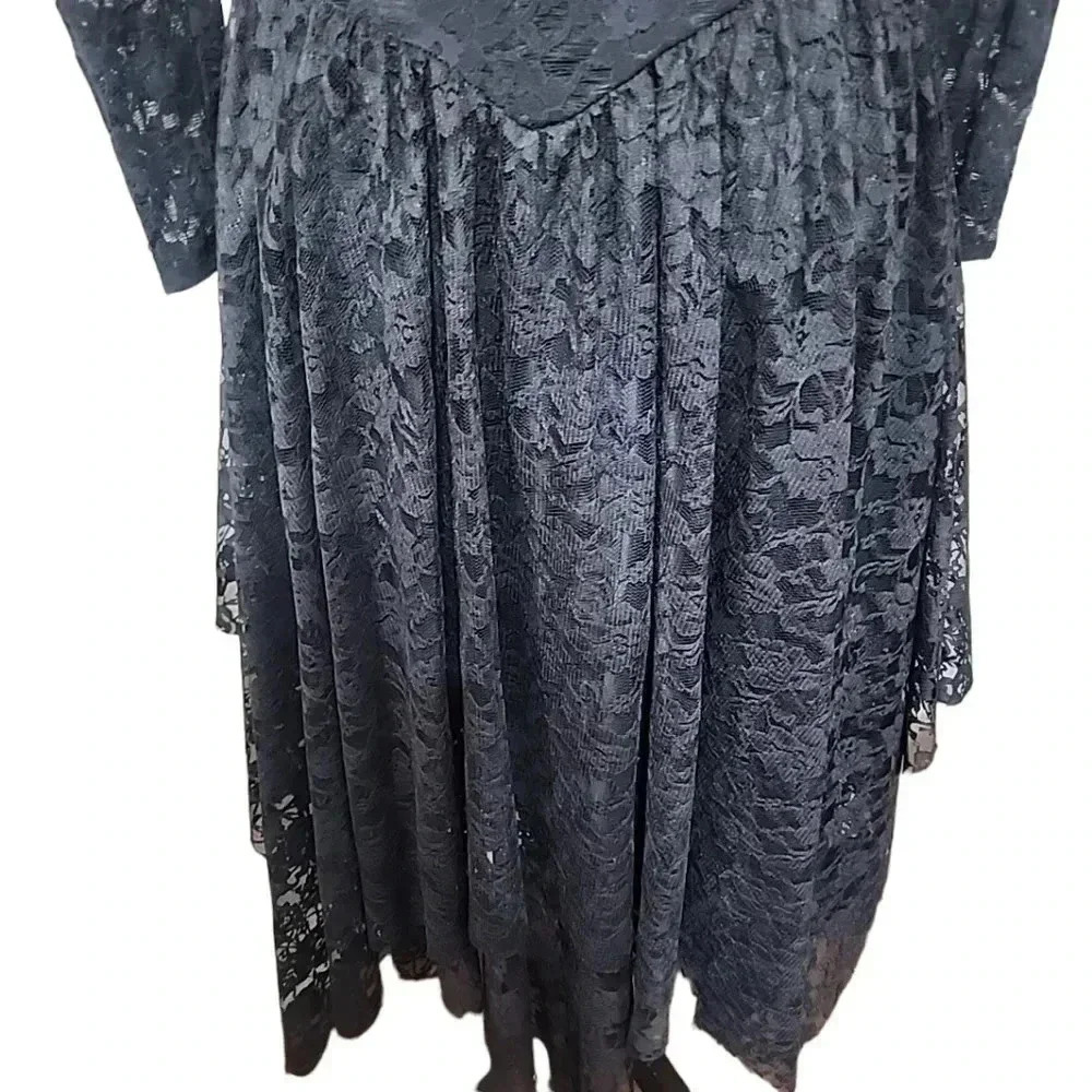SCARLETT's Vintage 80s Lace Gothic Witchy Grunge Dress - Picture 5 of 13